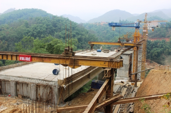 Dự án: Gói thầu R1.2 – Xây dựng đoạn Km3+100 – Km0+312,5 – Km12+500 tuyến đường