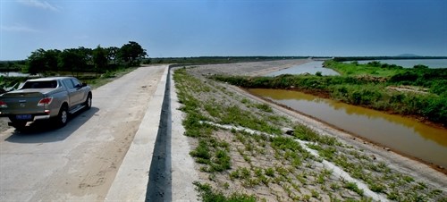 Dyke and embankment of Can River estuary, the section from Mong Giong culvert